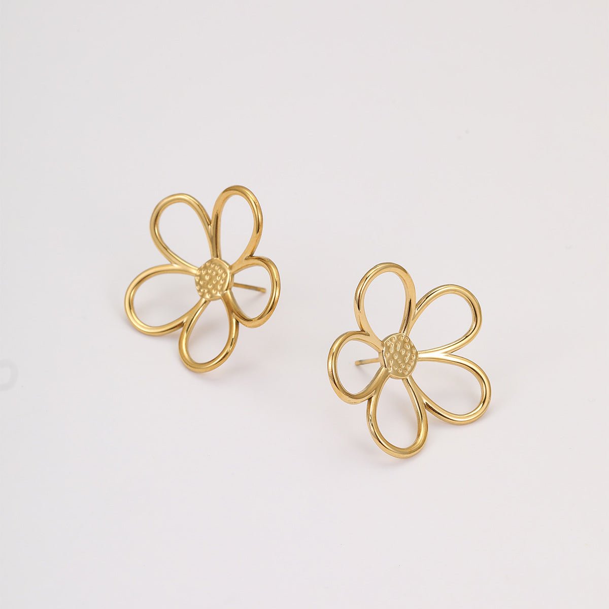TYRA EARRING - PRIBO