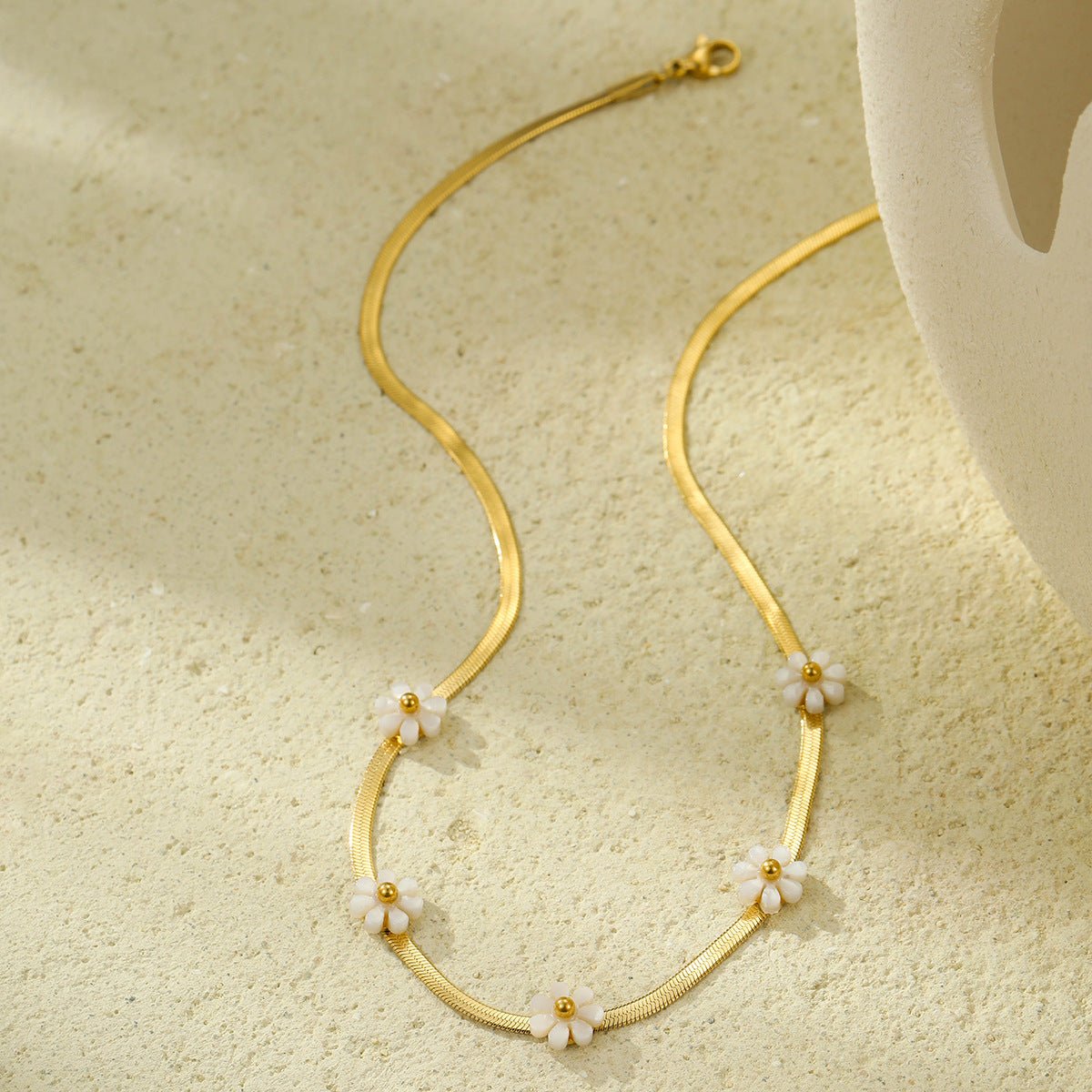 FLOR NECKLACE - PRIBO