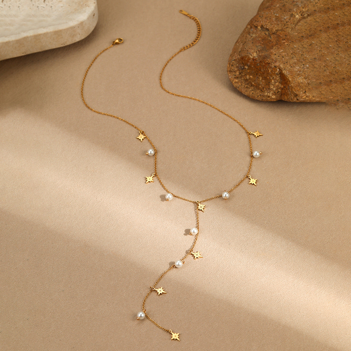 CHARLOTTE NECKLACE