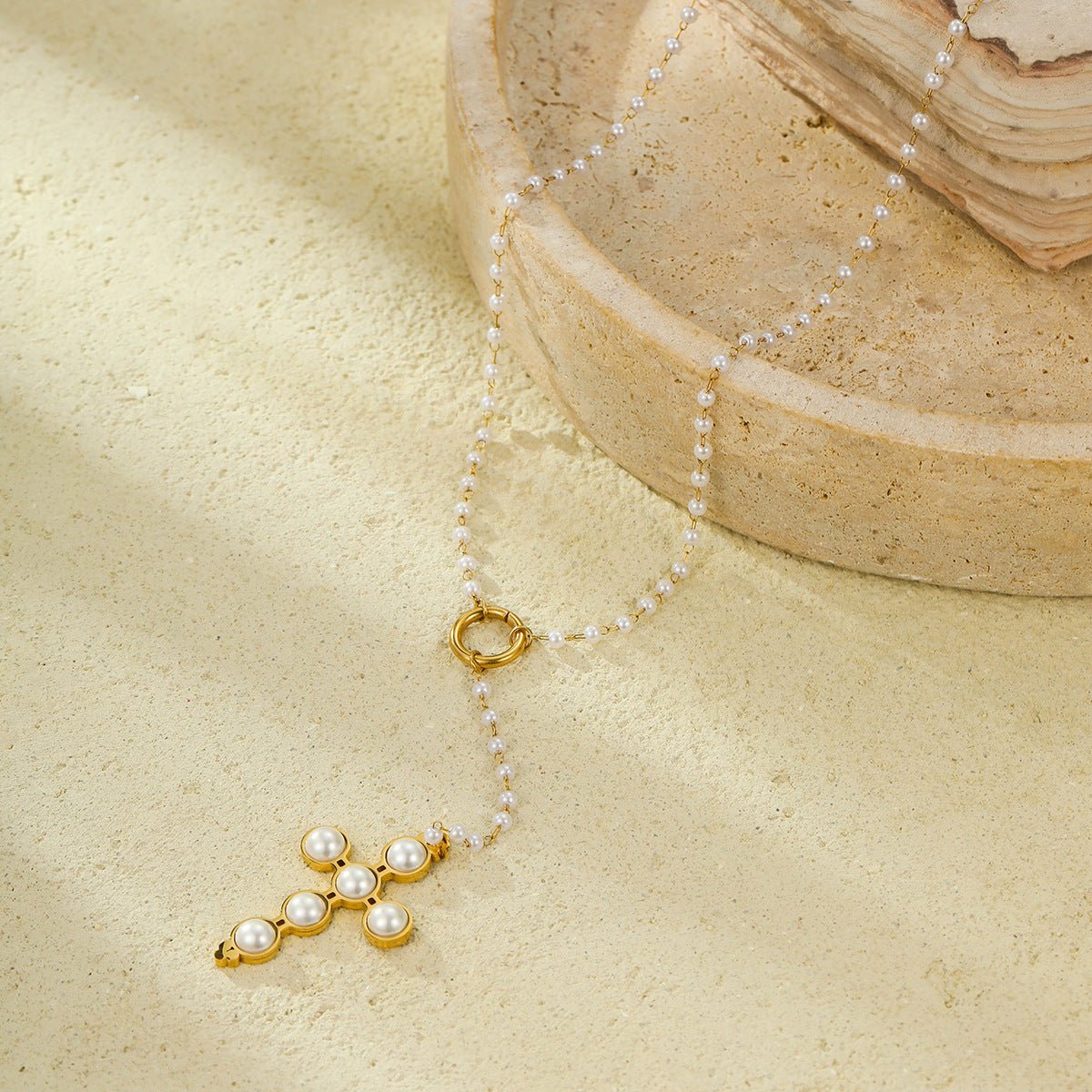 CROSS NECKLACE - PRIBO