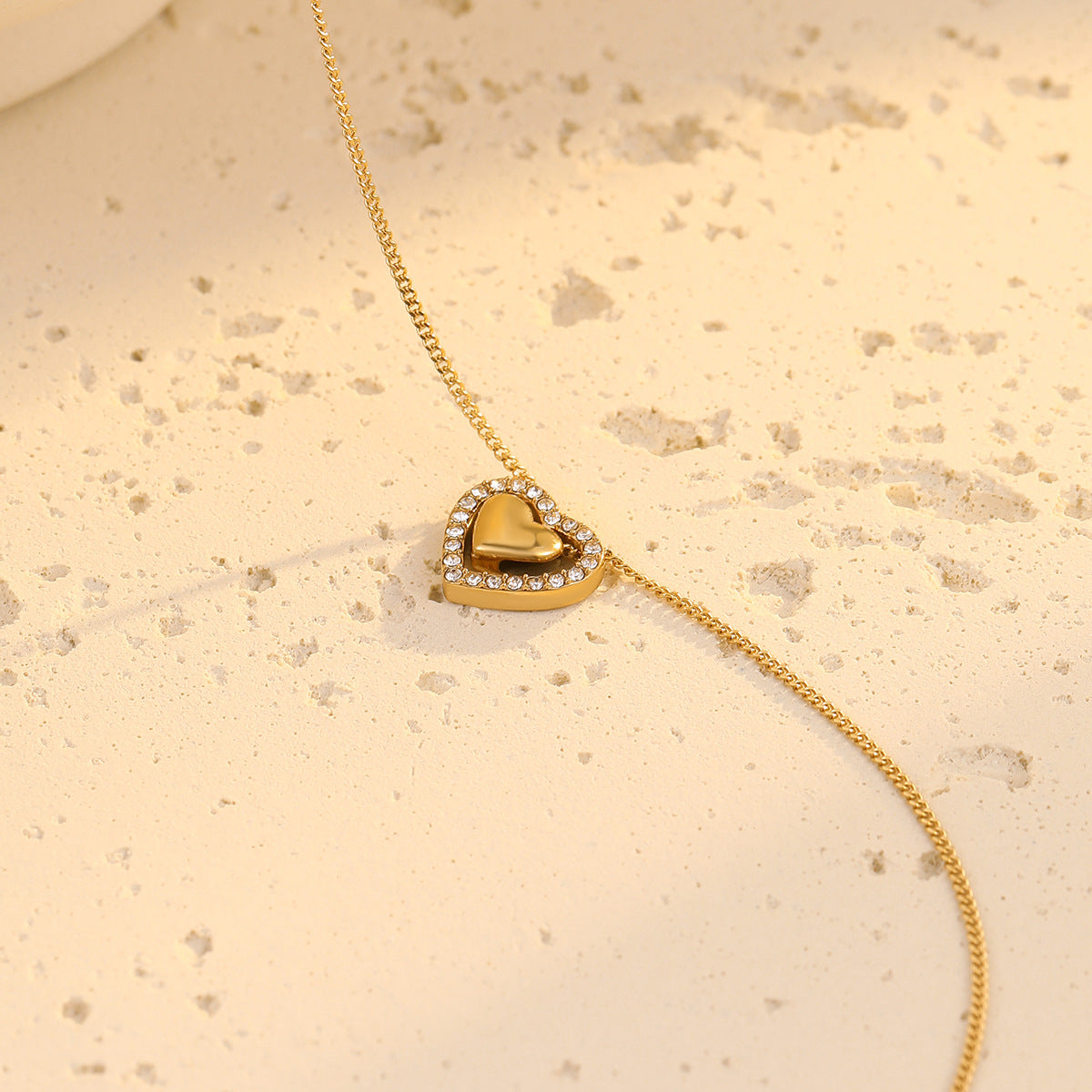 NOVA NECKLACE