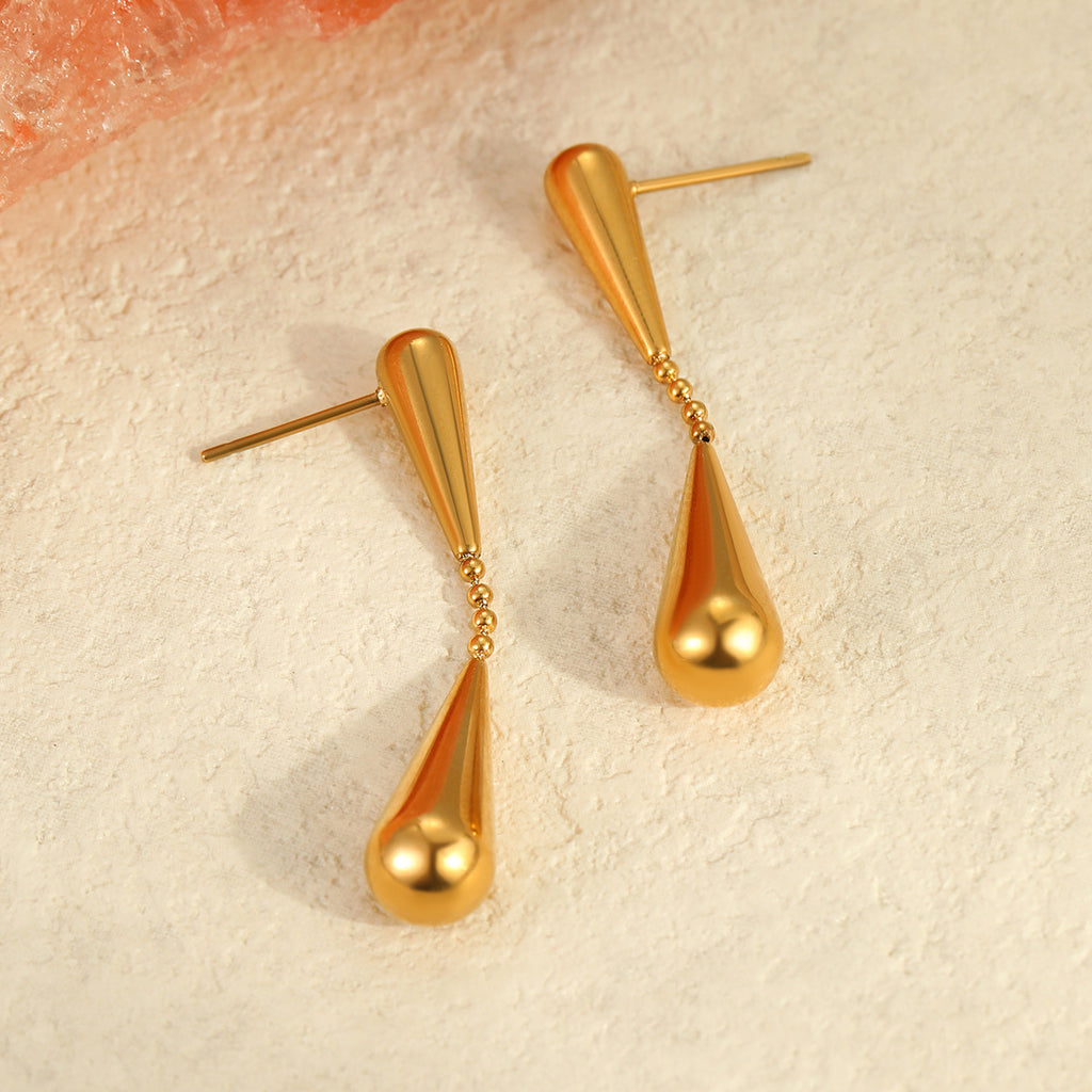 TAYLOLR EARRING