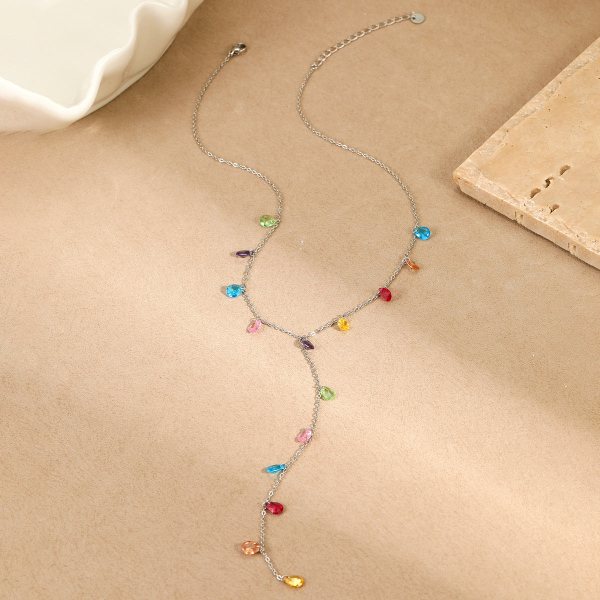 LAURA NECKLACE