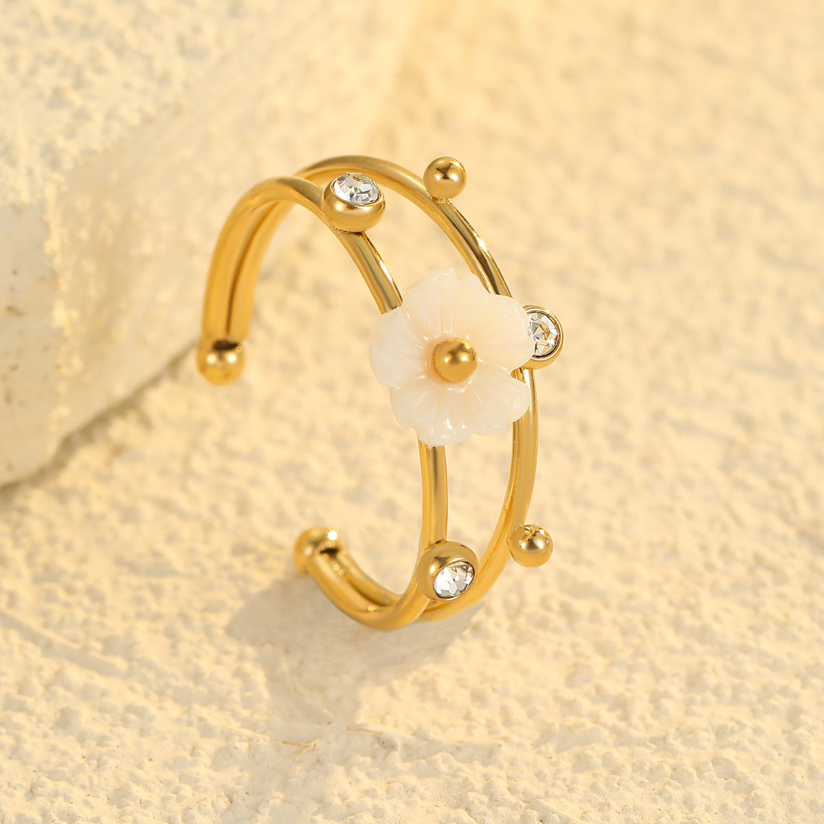 EMMA RING