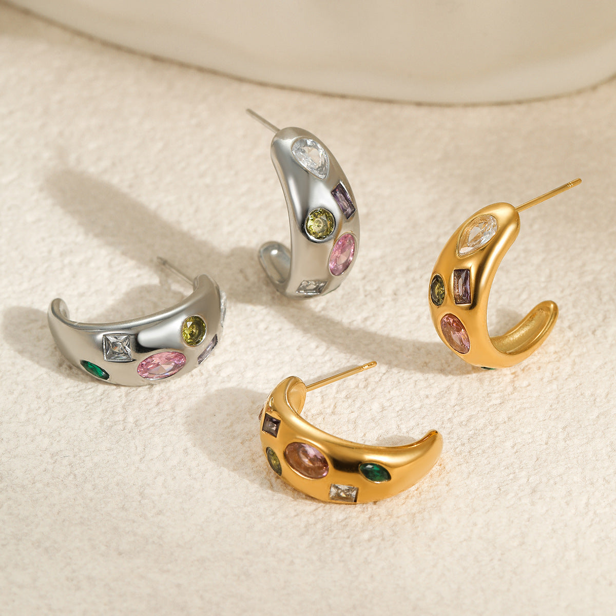 LUNA EARRING
