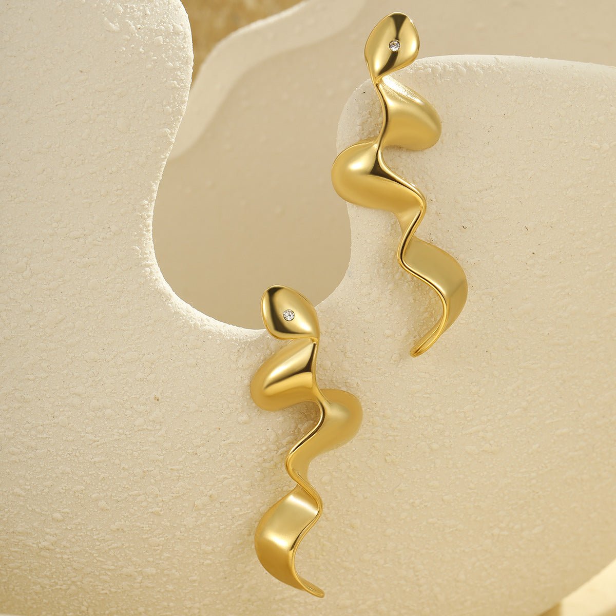 SUSANA EARRING - PRIBO