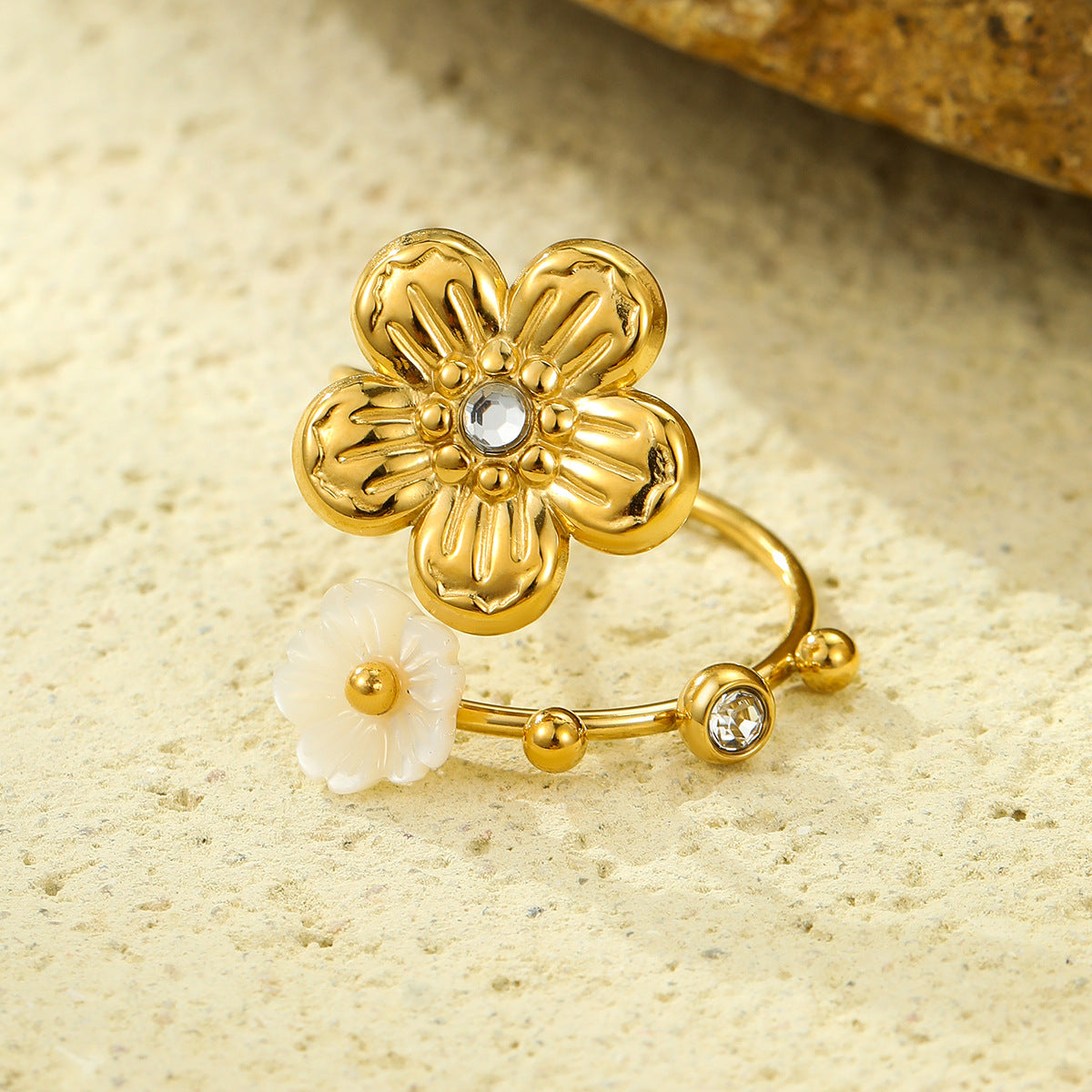 EMMA RING