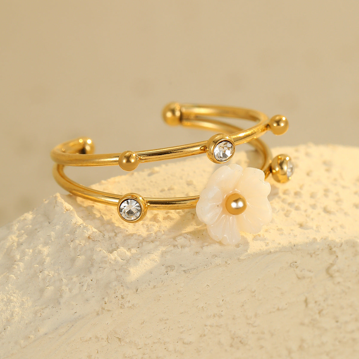 EMMA RING