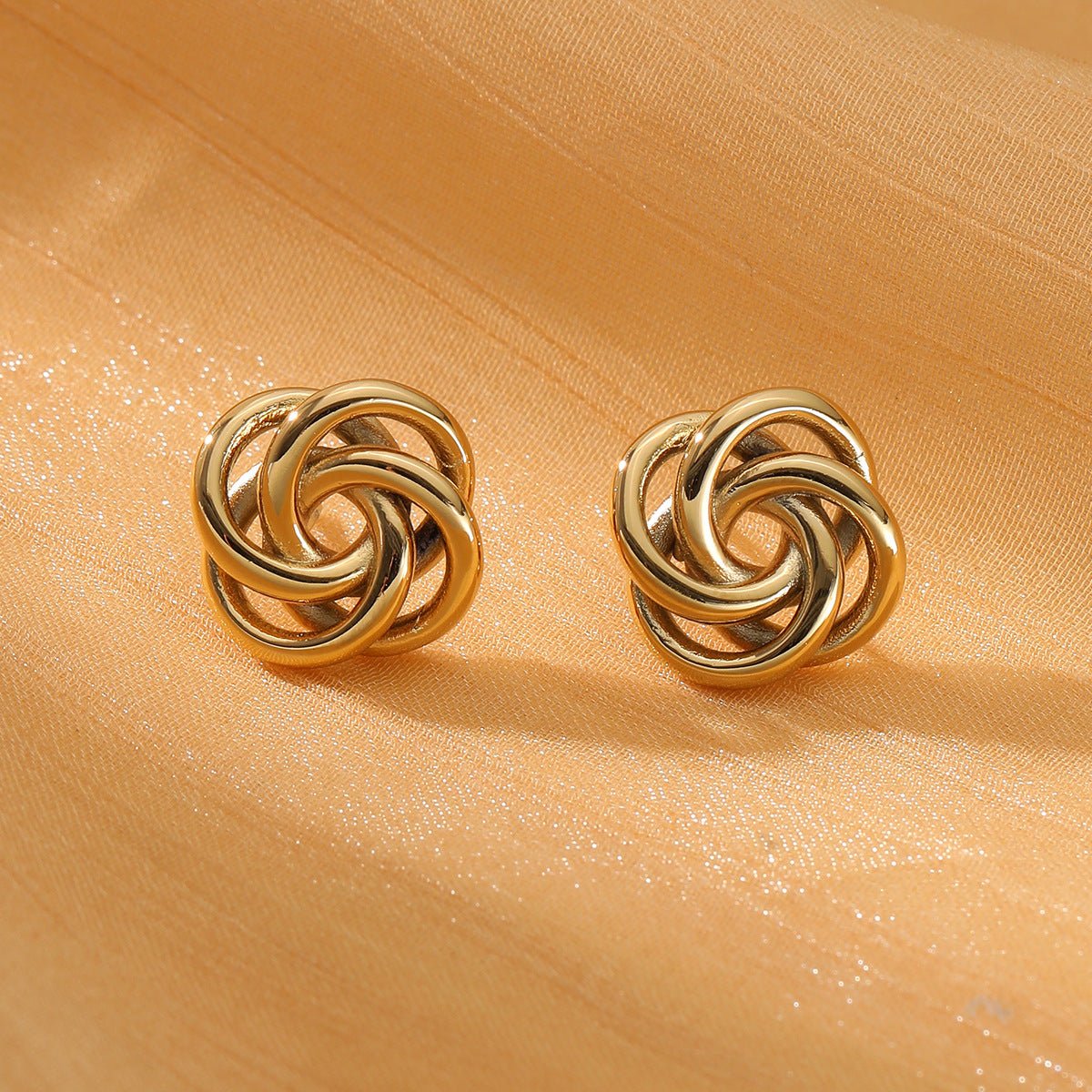 JULIA EARRING - PRIBO