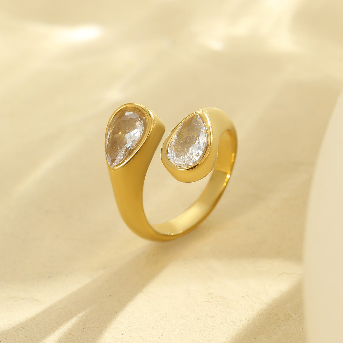 SELENA RING