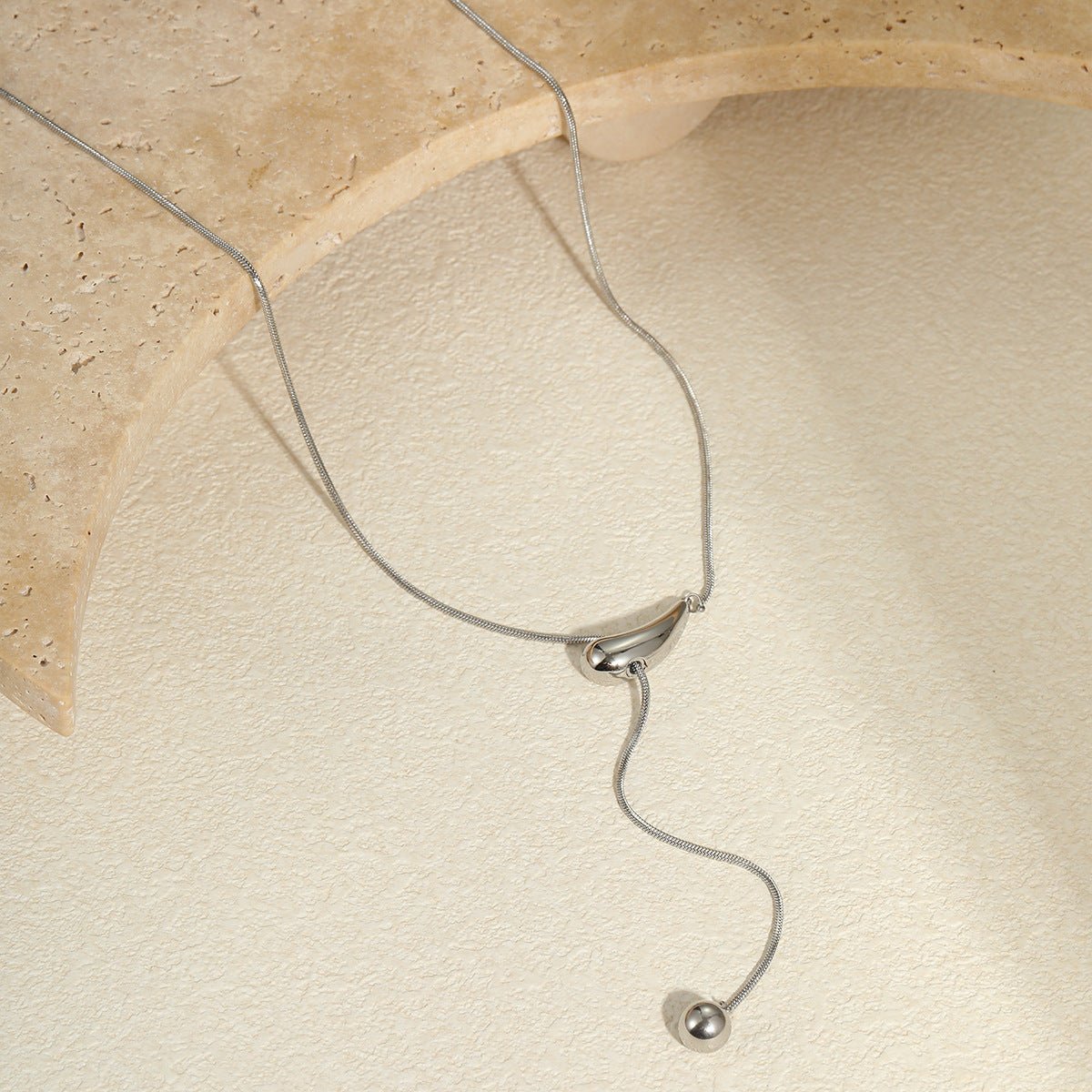 VERONICA NECKLACE - PRIBO