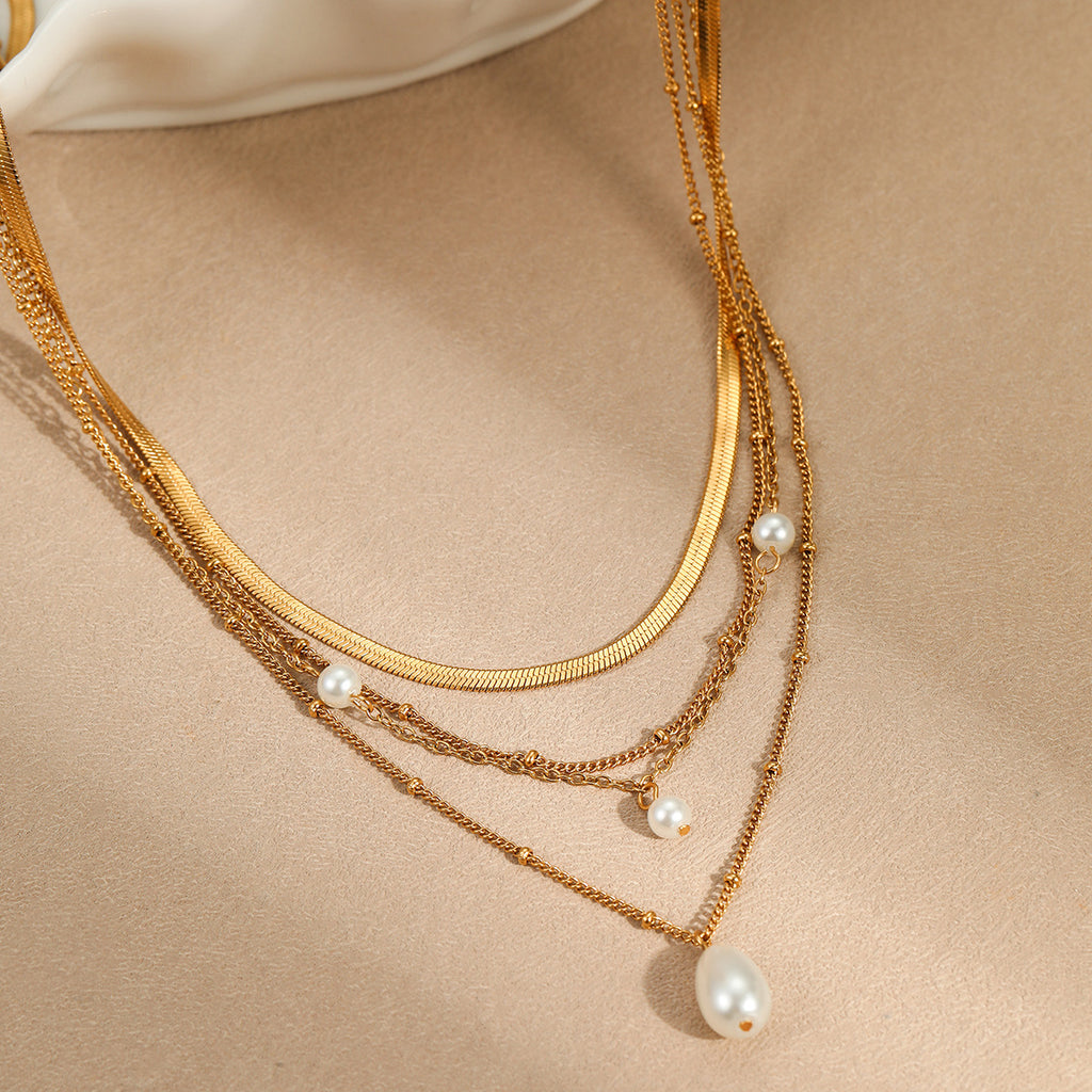 OLIVIA NECKLACE