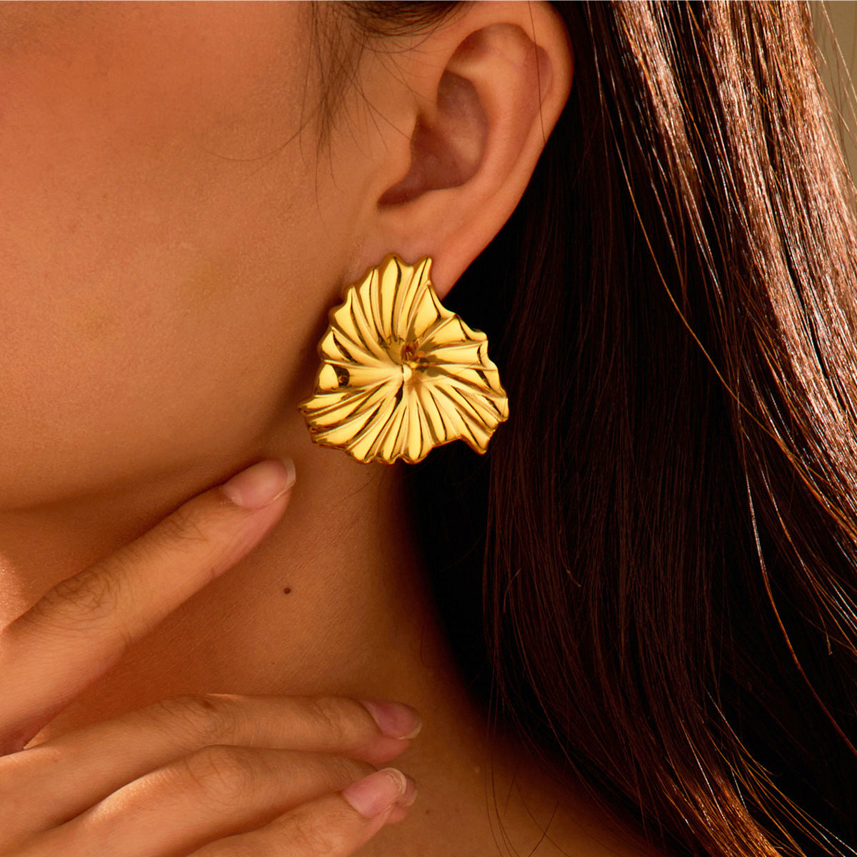 HEDDA EARRING