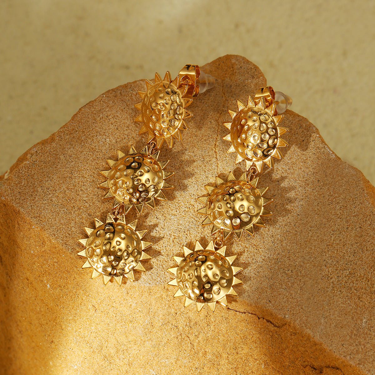 ESTHER EARRING - PRIBO