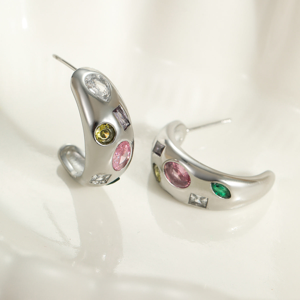 LUNA EARRING