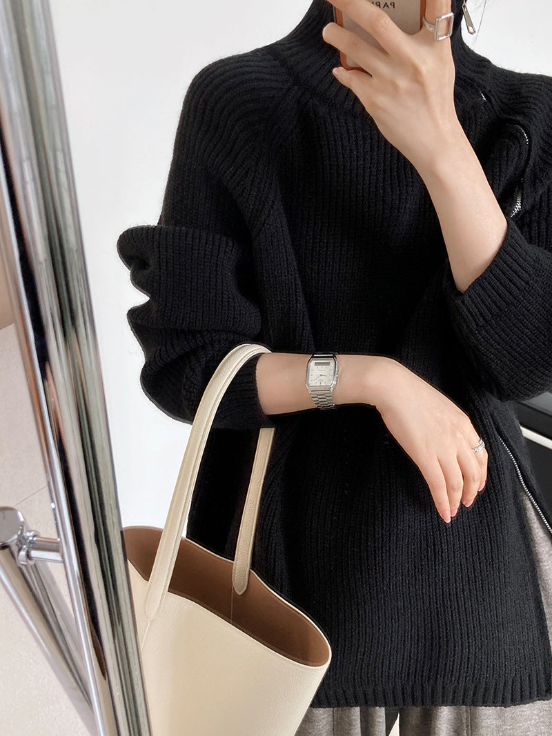TURTLENECK SWEATER
