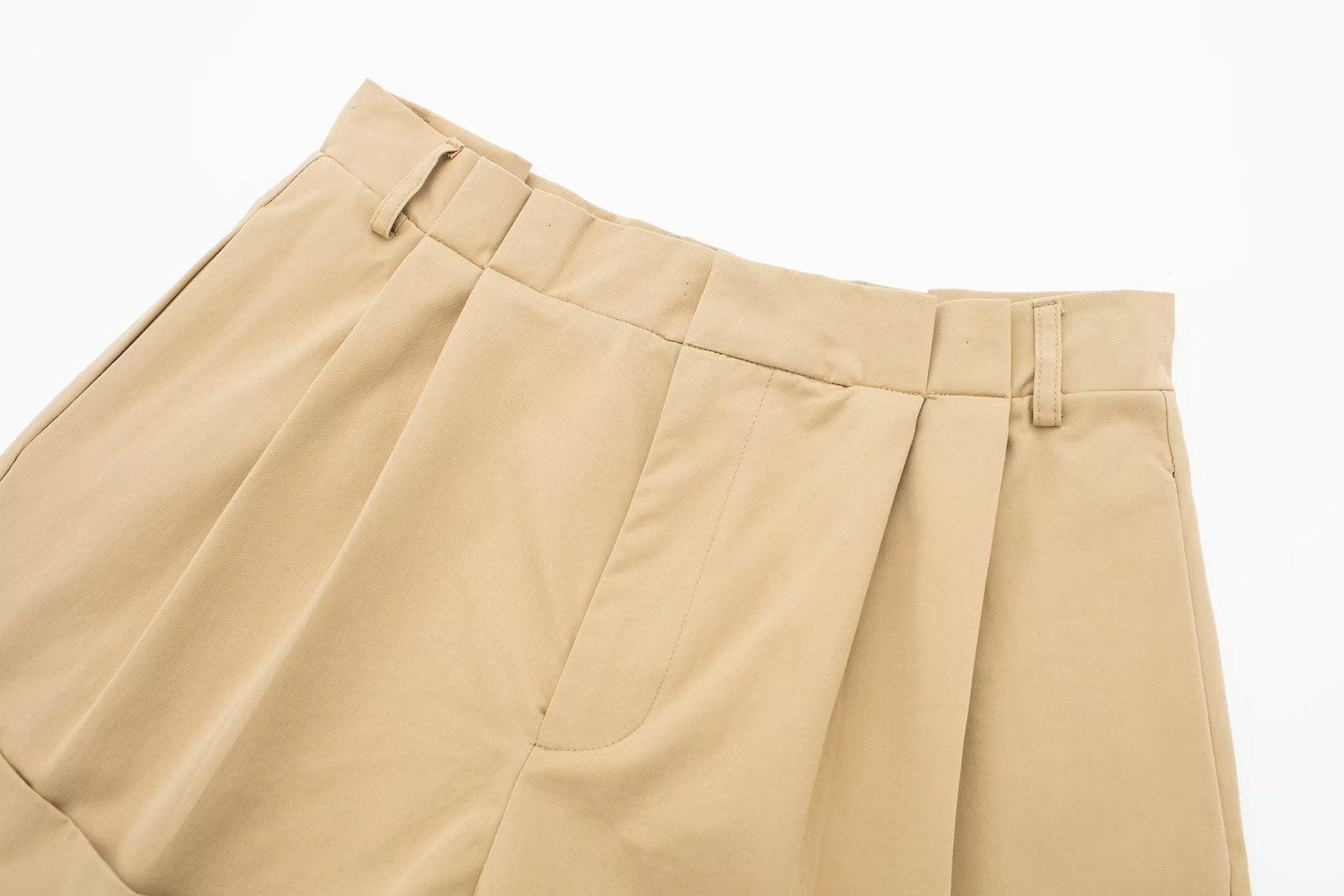 LOOSE CASUAL SHORT - PRIBO