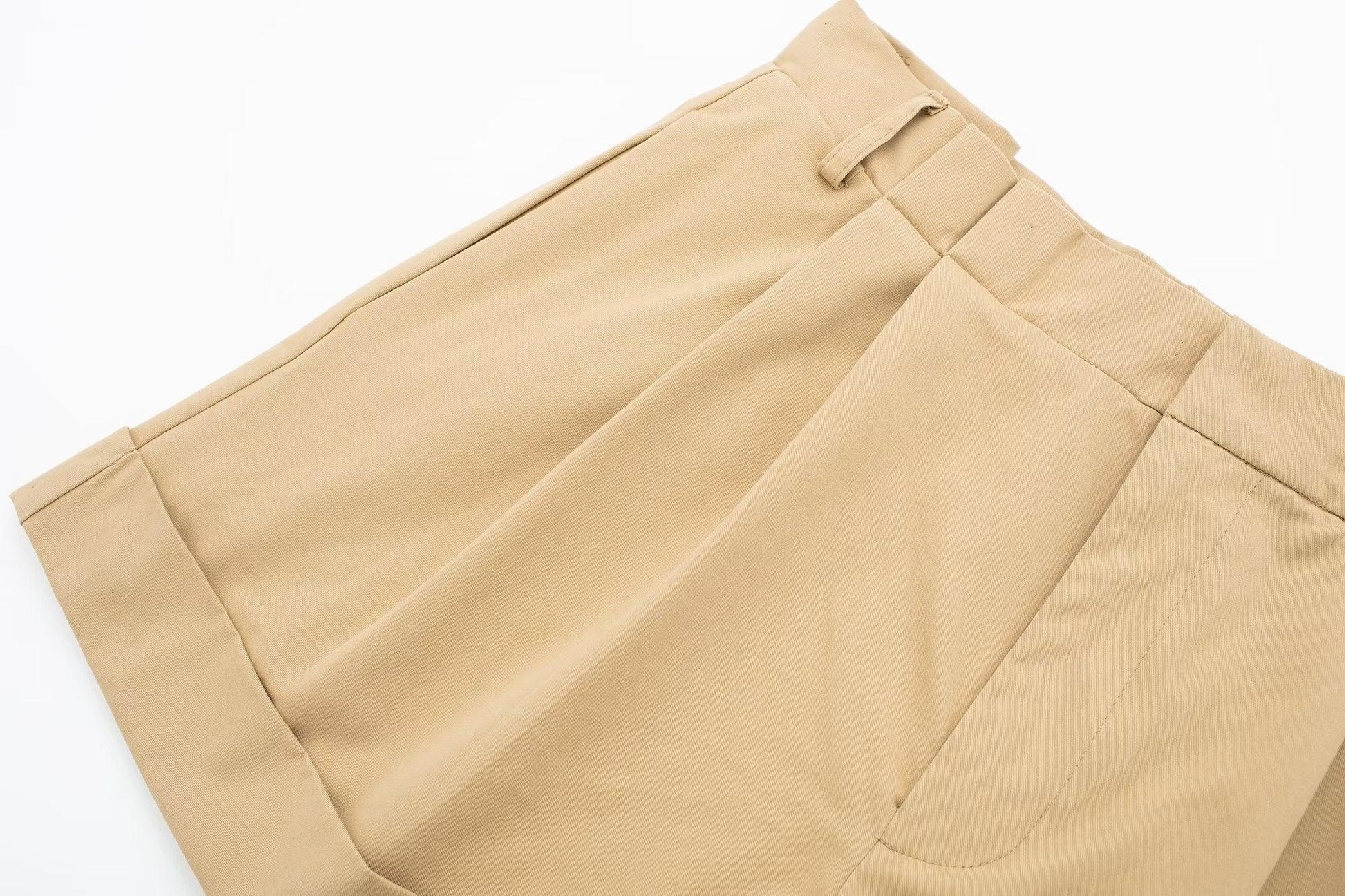 LOOSE CASUAL SHORT - PRIBO