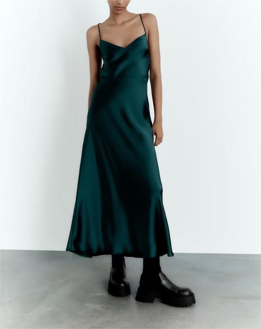 BACKLESS STRAP DRESS