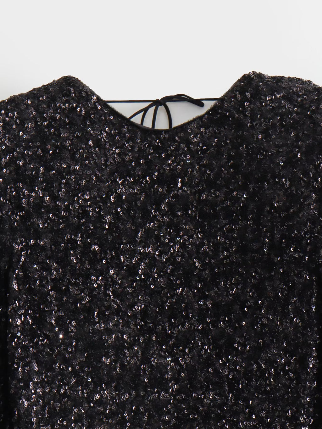 BACKLESS FORMAL DRESS