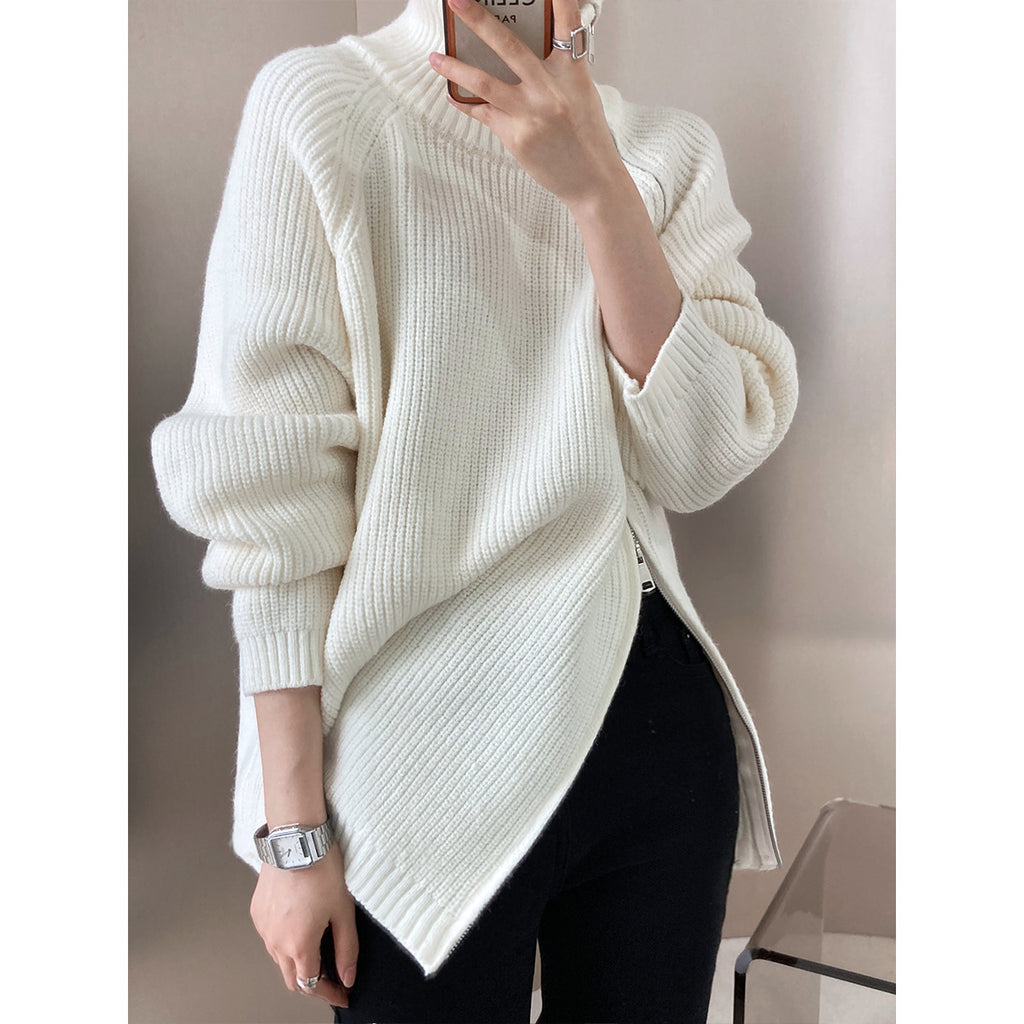 TURTLENECK SWEATER